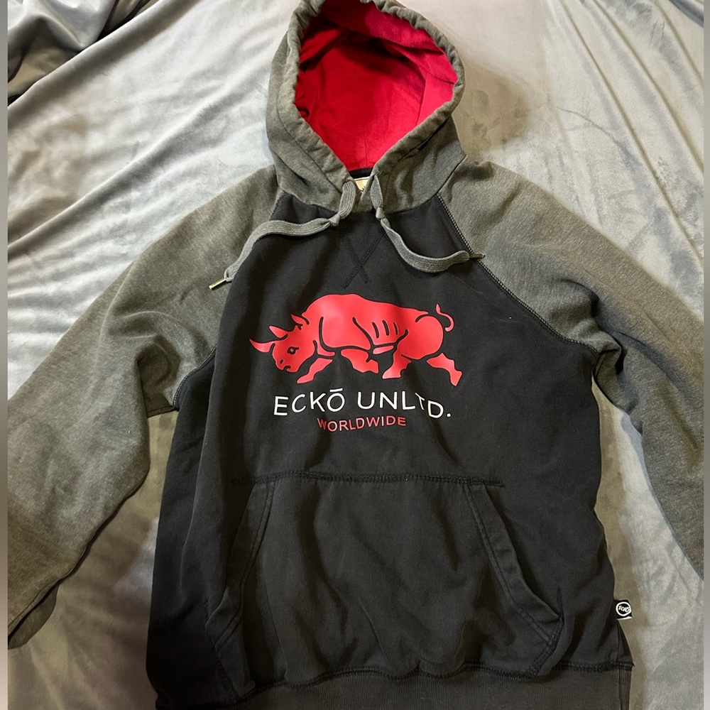 size M in men echo pullover